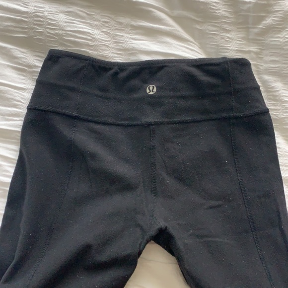 Lululemon black pant - Picture 3 of 5